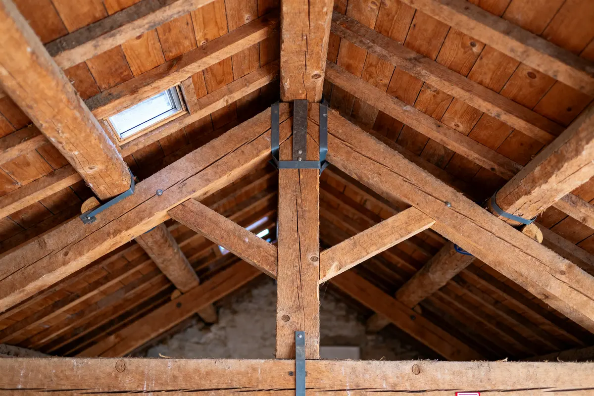 Chevêtre en construction : définition, rôle et pose facile